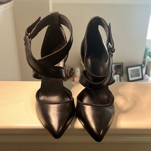 A7eije black heels